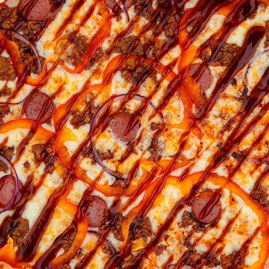 Пицца на тонком тесте «Барбекю»~480 гр.